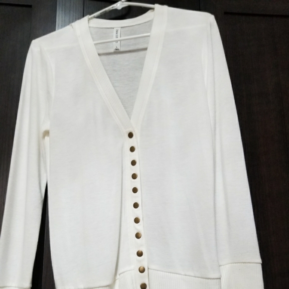 Sweaters - New without tags. Cardigan